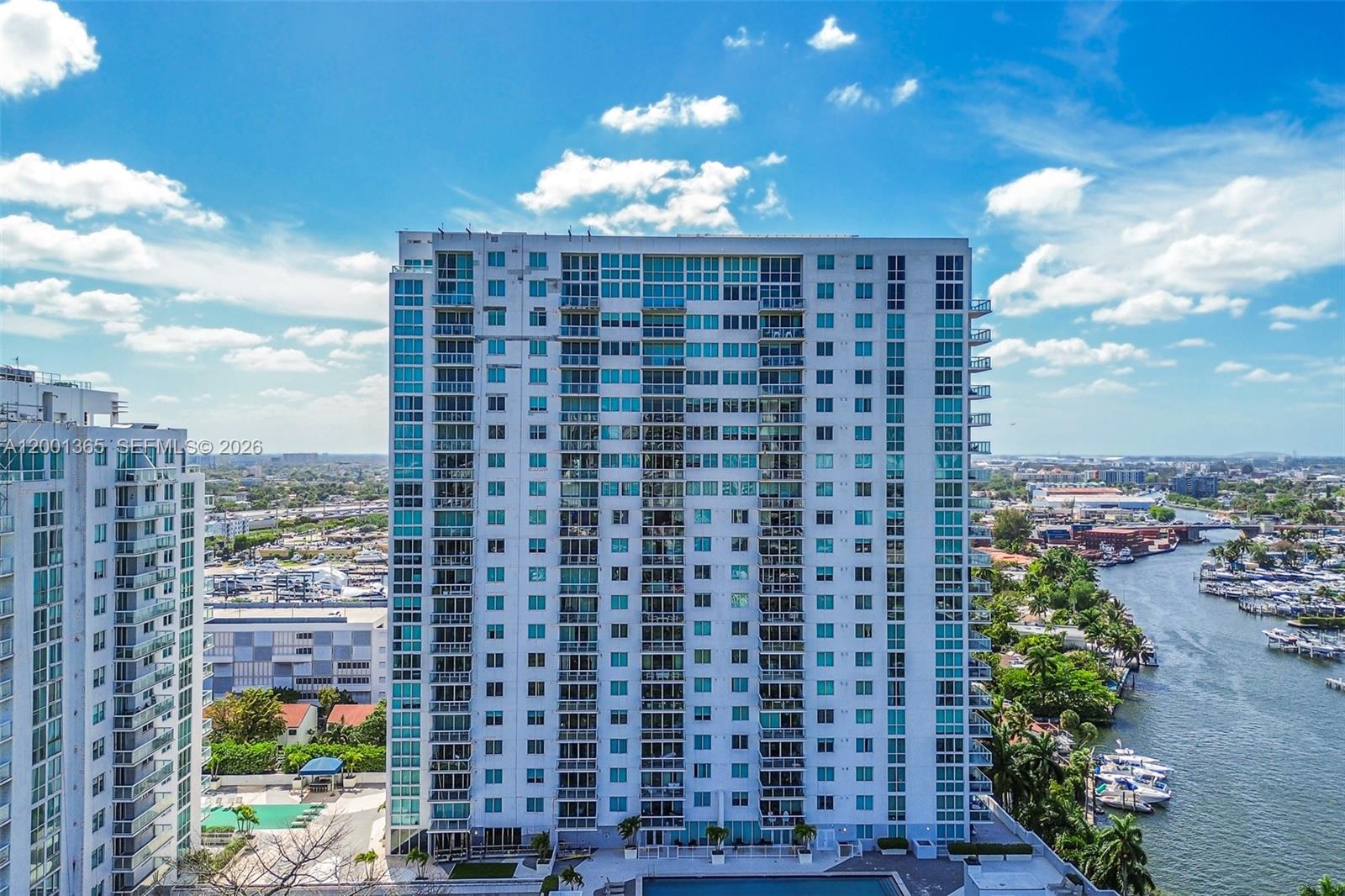 TERRAZAS RIVERPARK VILLAG - Residential