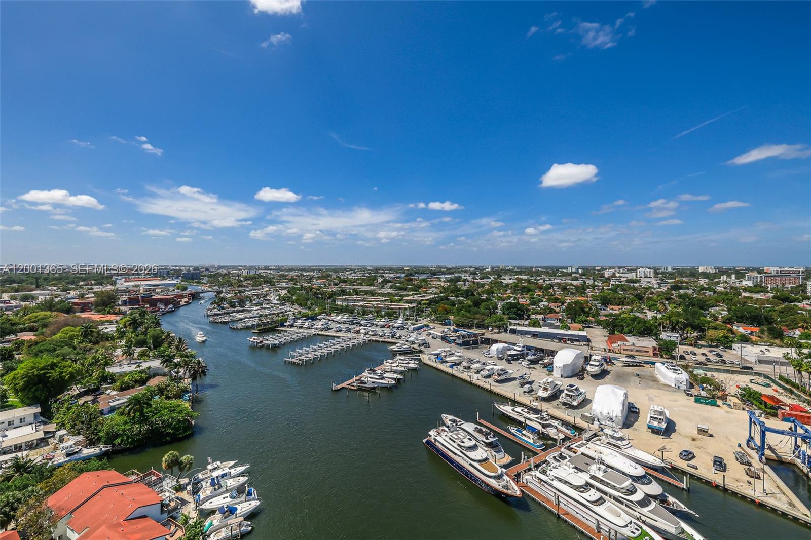 TERRAZAS RIVERPARK VILLAG - Residential