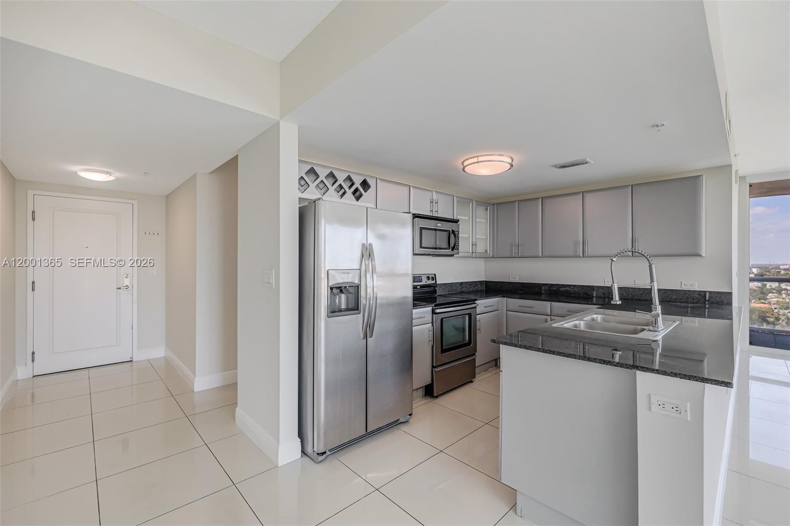 TERRAZAS RIVERPARK VILLAG - Residential