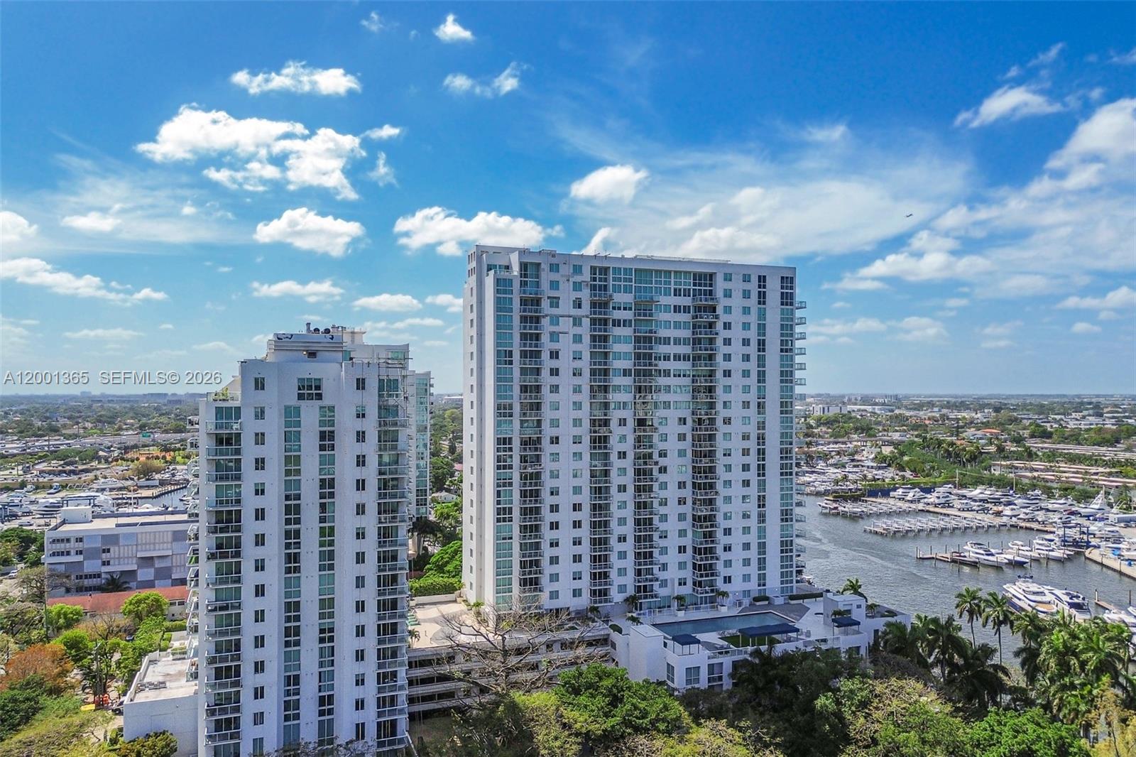 TERRAZAS RIVERPARK VILLAG - Residential