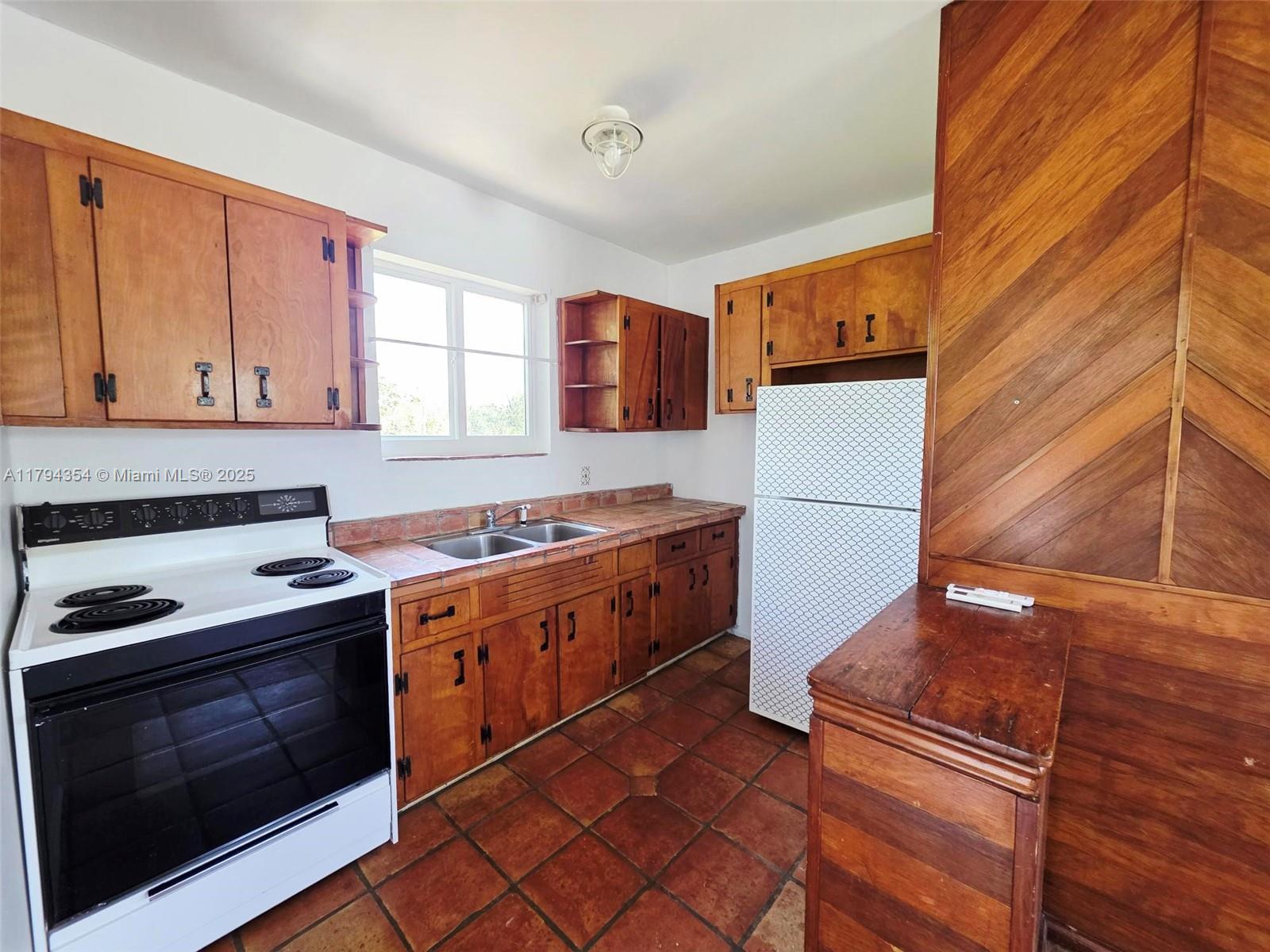 524 Hampton Rd 1/2