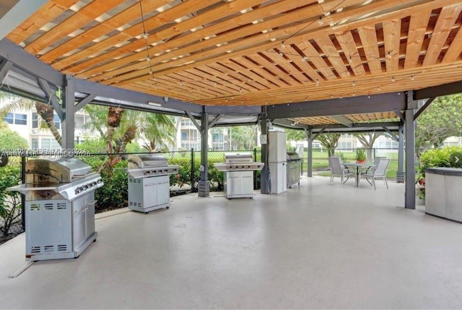 VINE GARDENS CONDO - Residential