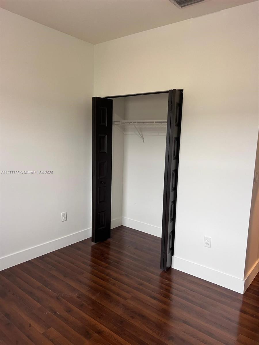 DUNNWOODY LAKE - Residential