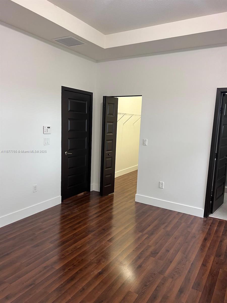 DUNNWOODY LAKE - Residential