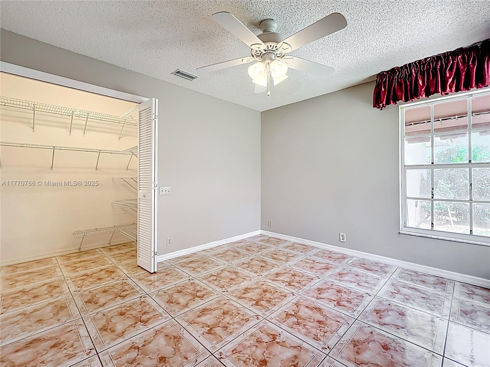 HIGHLAND LAKES - Residential