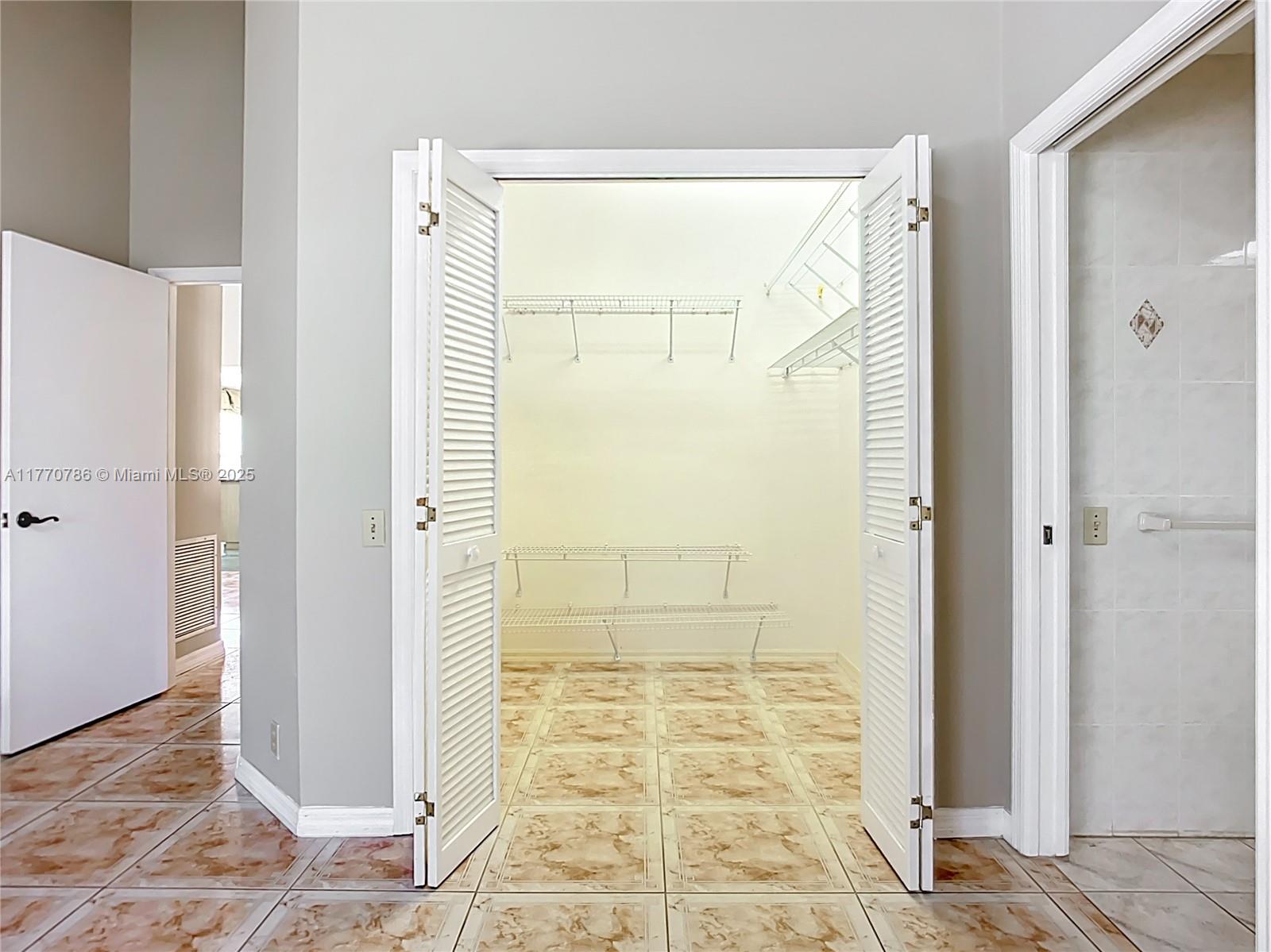 HIGHLAND LAKES - Residential