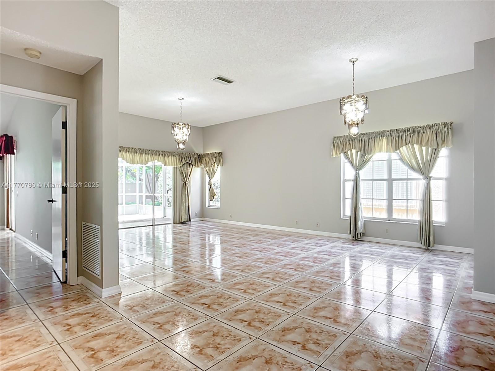 HIGHLAND LAKES - Residential