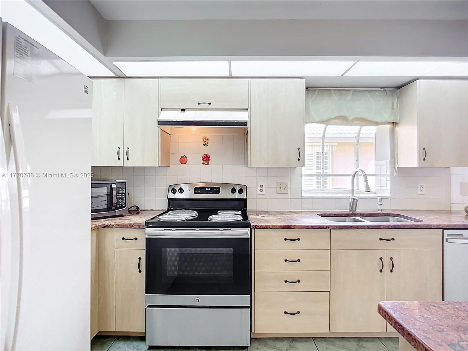 HIGHLAND LAKES - Residential