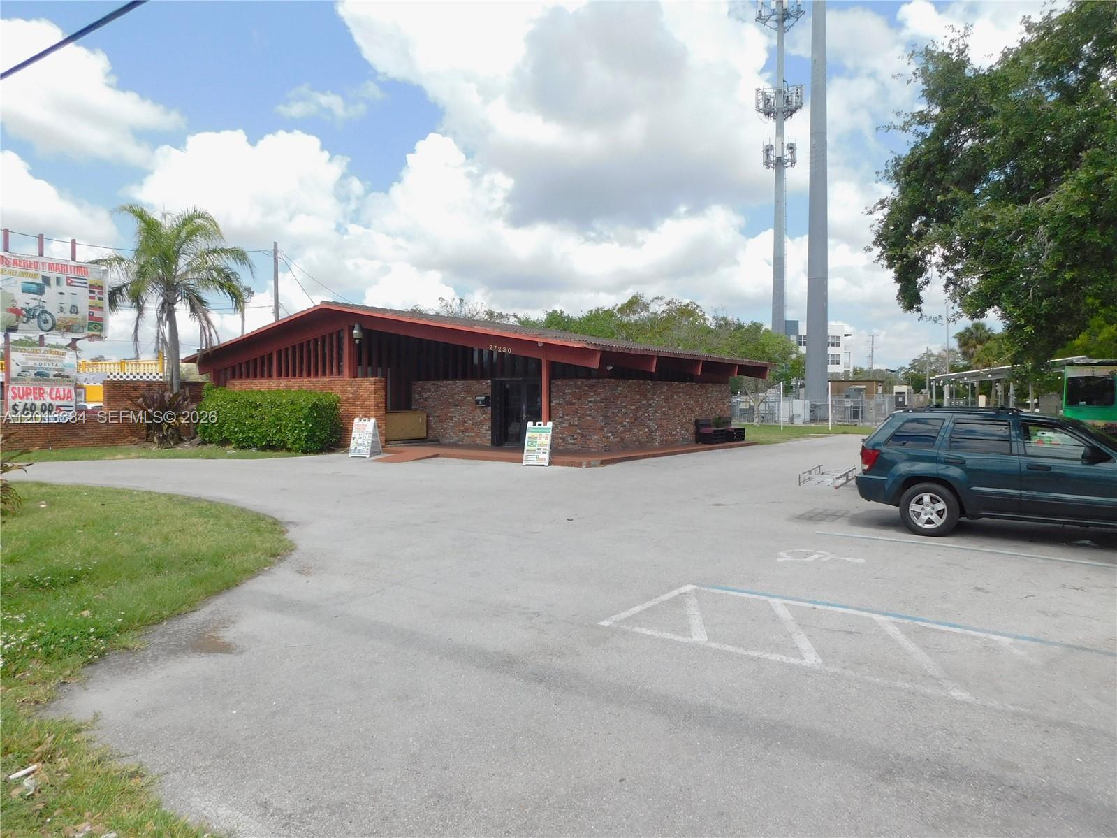 27230 S Dixie Hwy