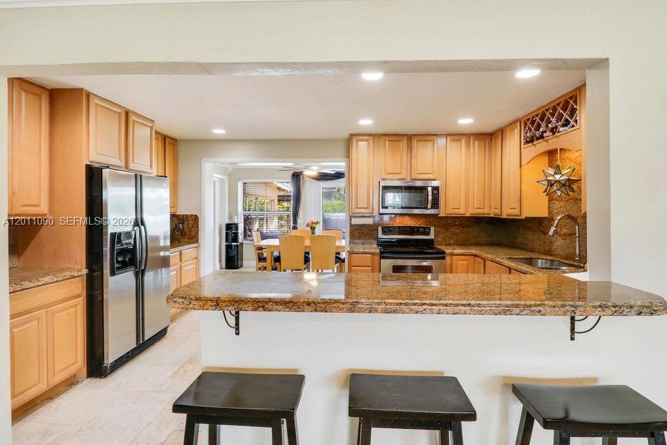 TROPIC VISTA - Residential