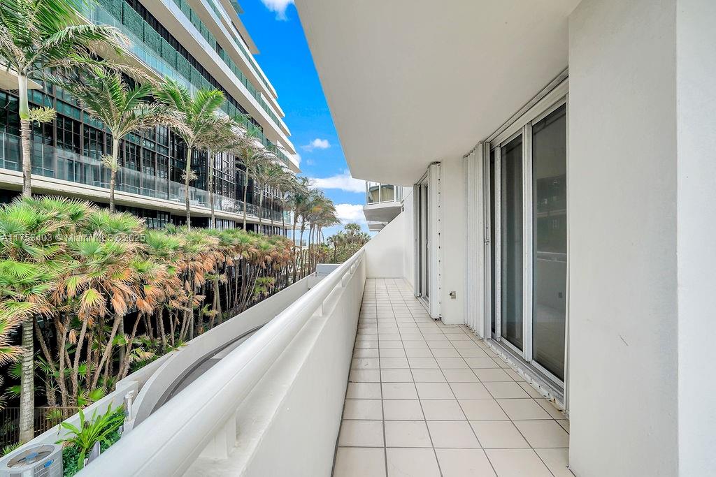 MIRAGE CONDO - Residential