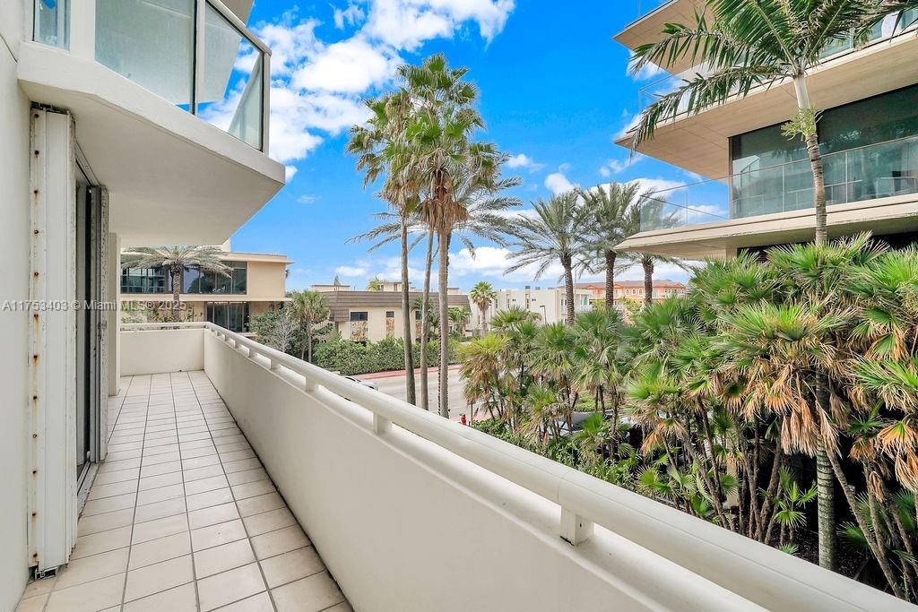 MIRAGE CONDO - Residential