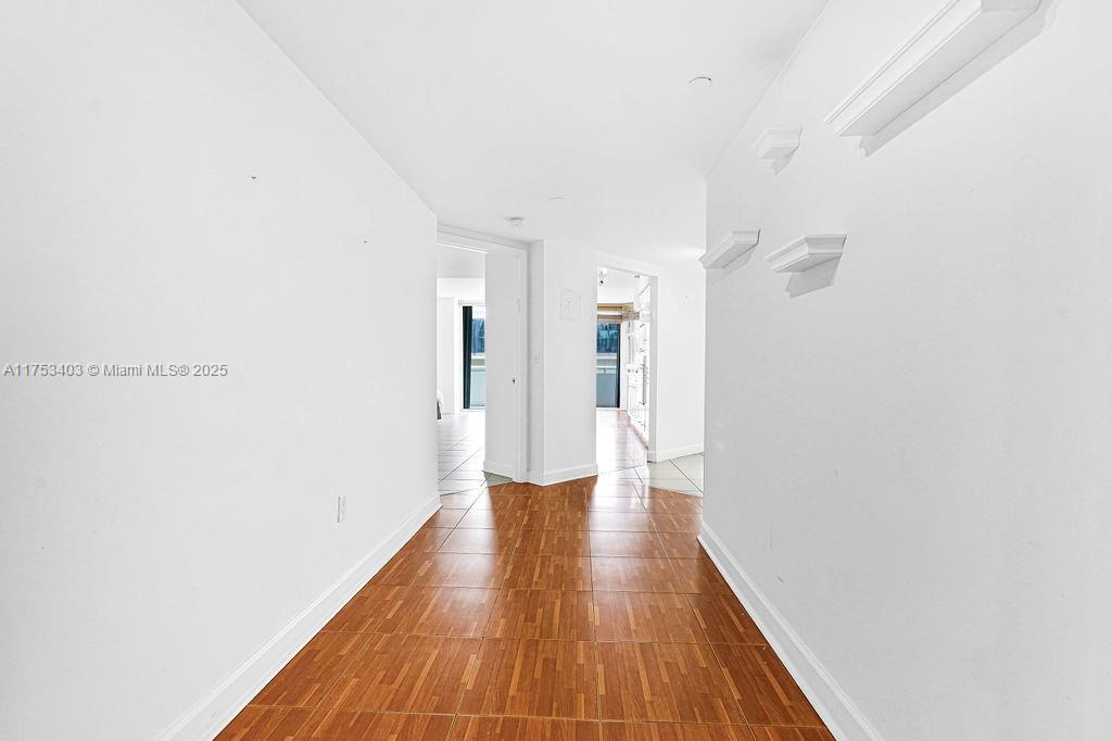 8925 Collins Ave 2E
