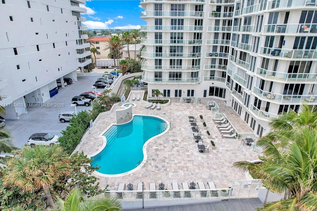 8925 Collins Ave 2E