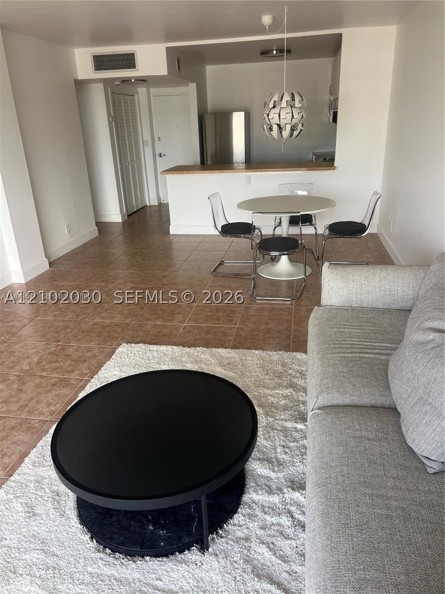 1455 N Treasure Dr 5B