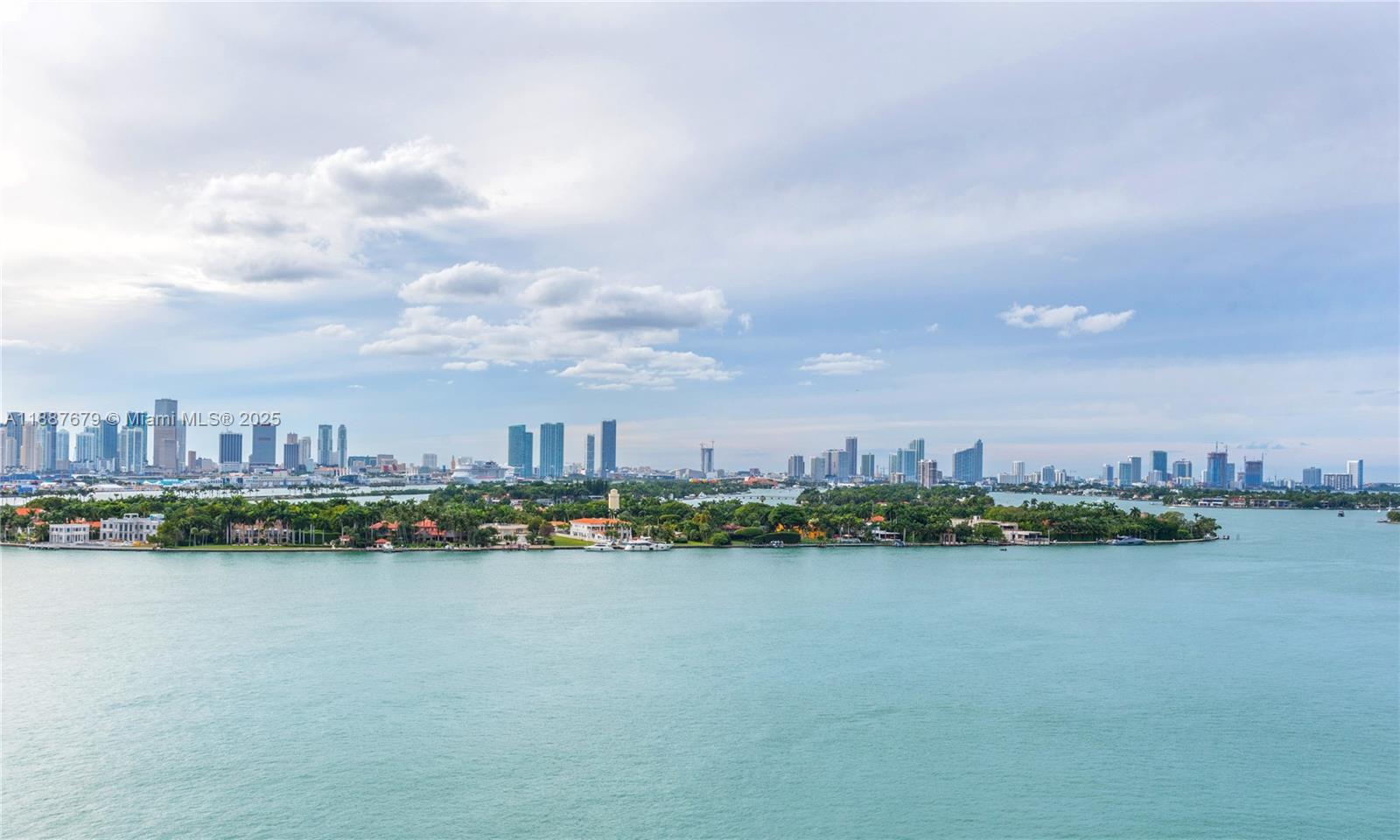 THE BENTLEY BAY CONDO - Residential