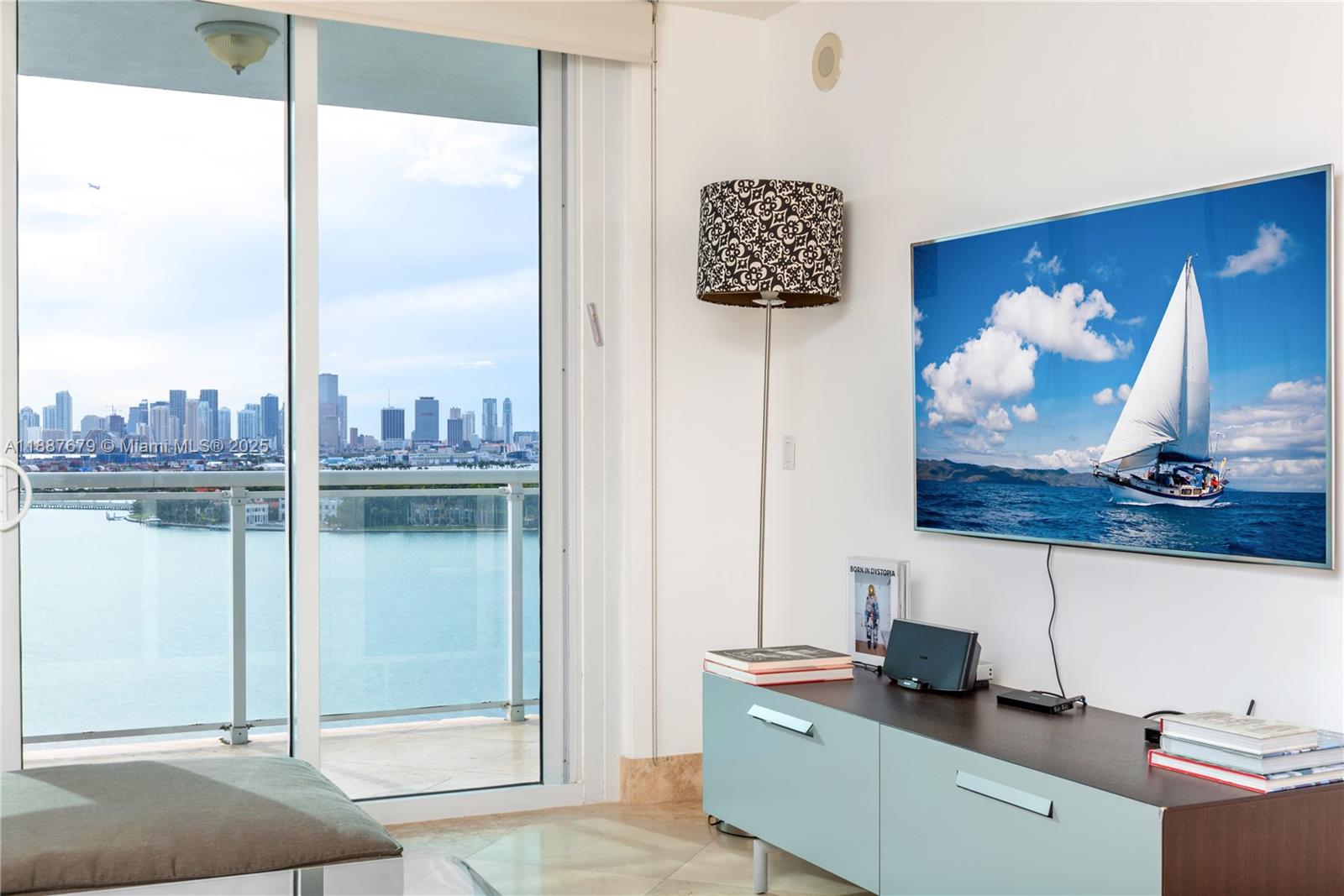 THE BENTLEY BAY CONDO - Residential