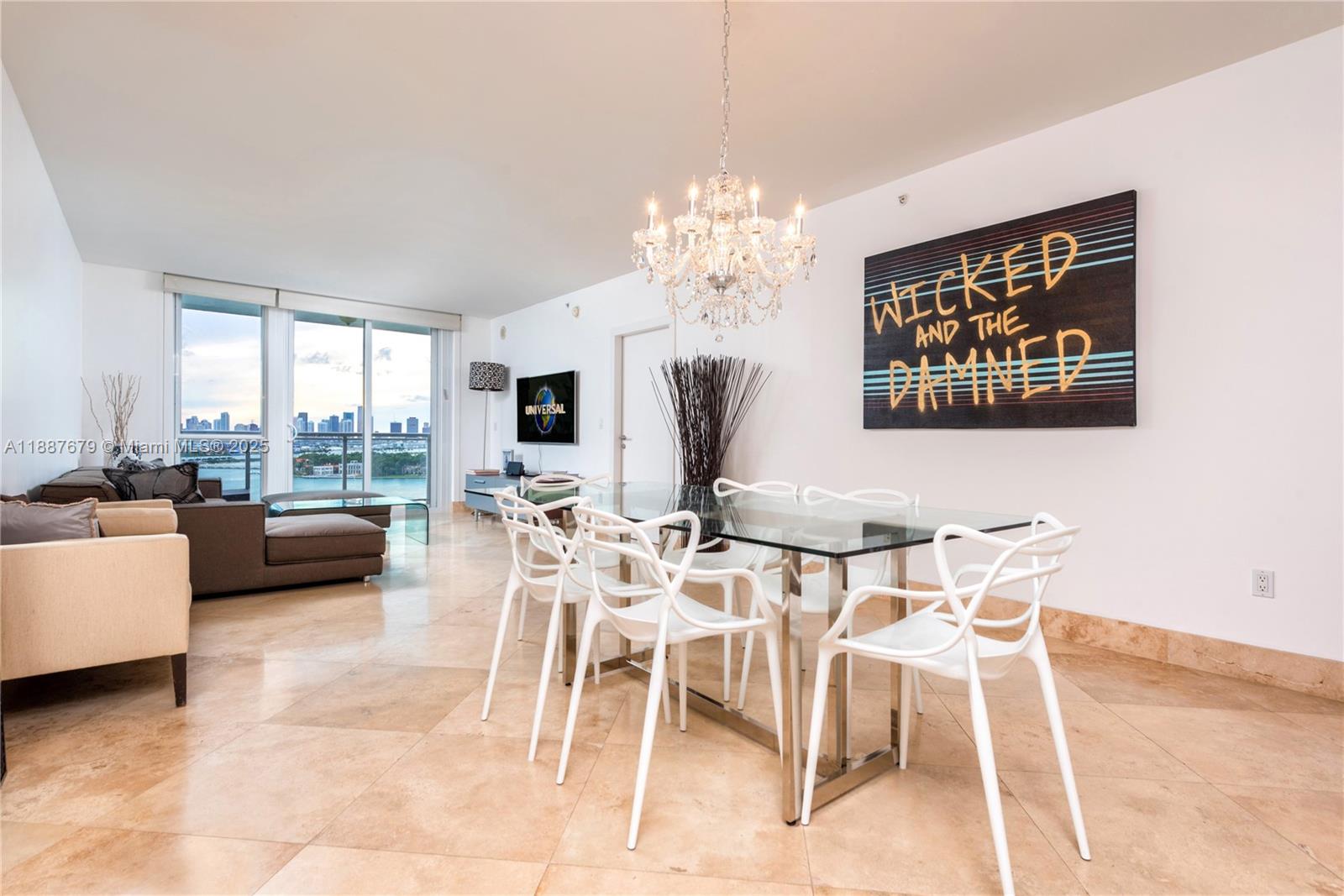THE BENTLEY BAY CONDO - Residential
