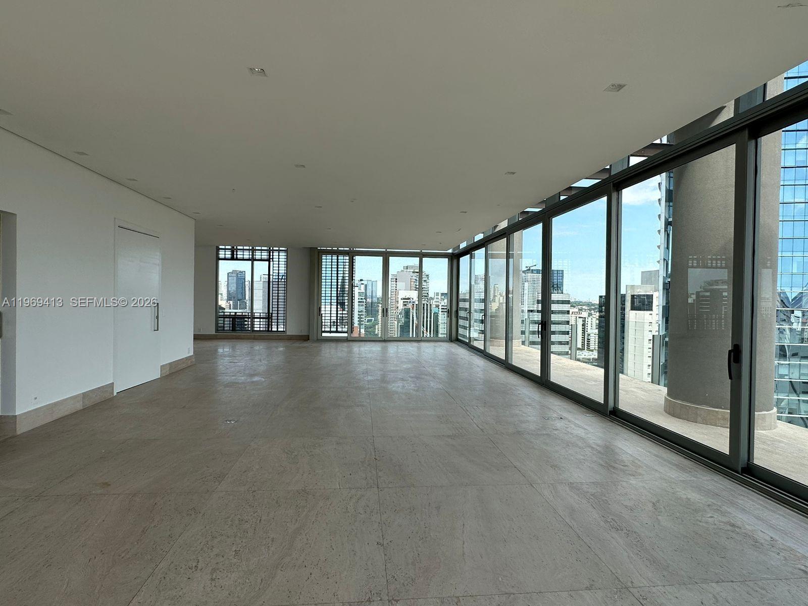 Casa Leopoldo - Residential