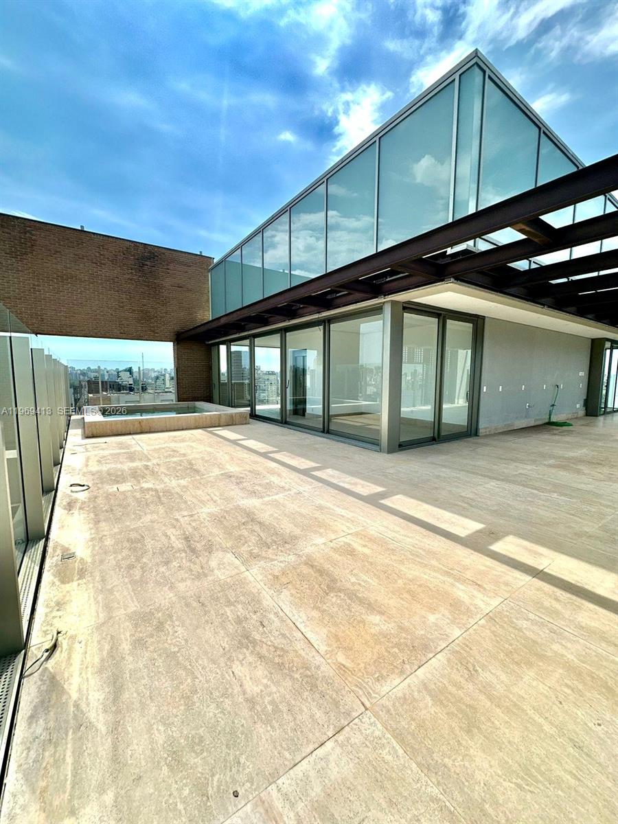 Casa Leopoldo - Residential