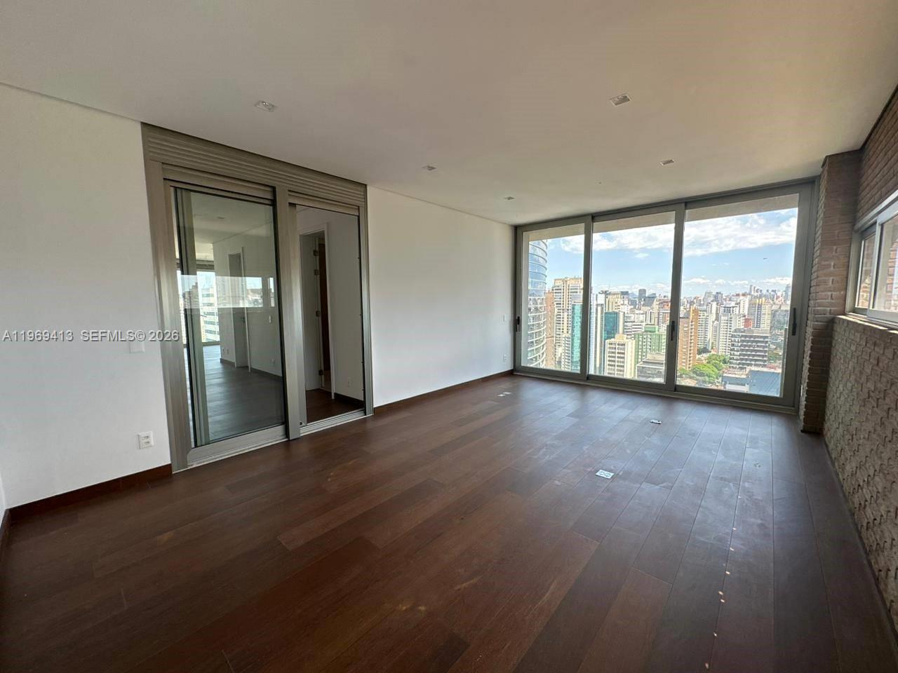 Casa Leopoldo - Residential