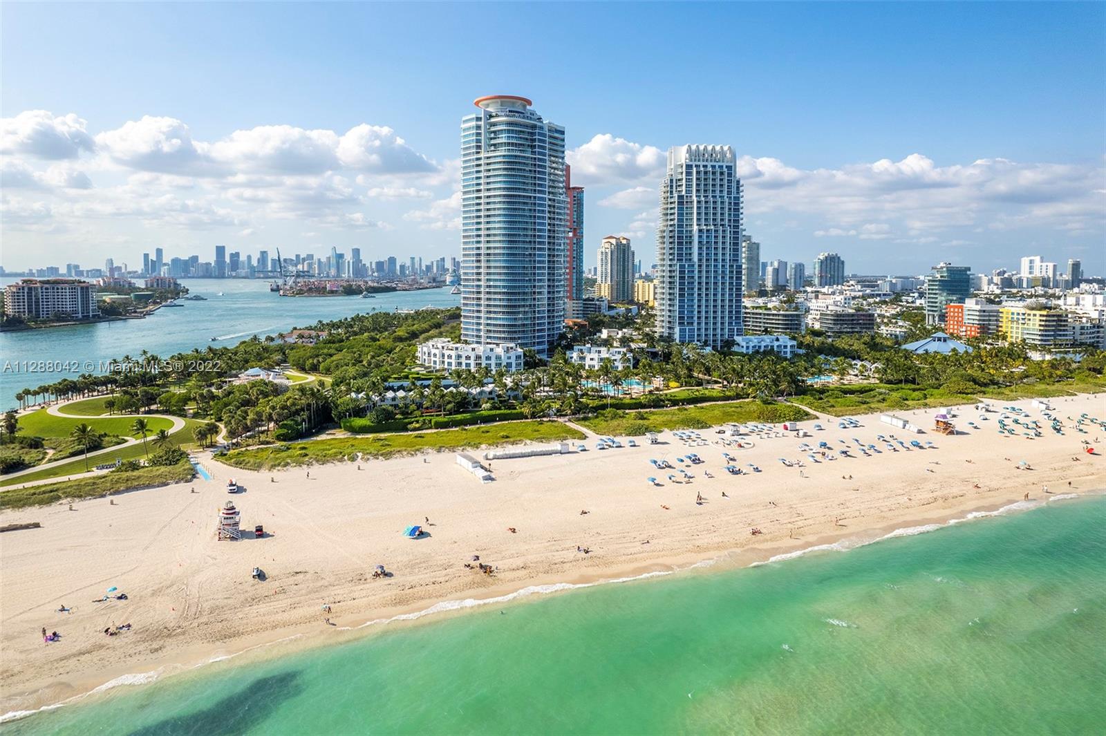 CONTINUUM ON SOUTH BEACH - Residential
