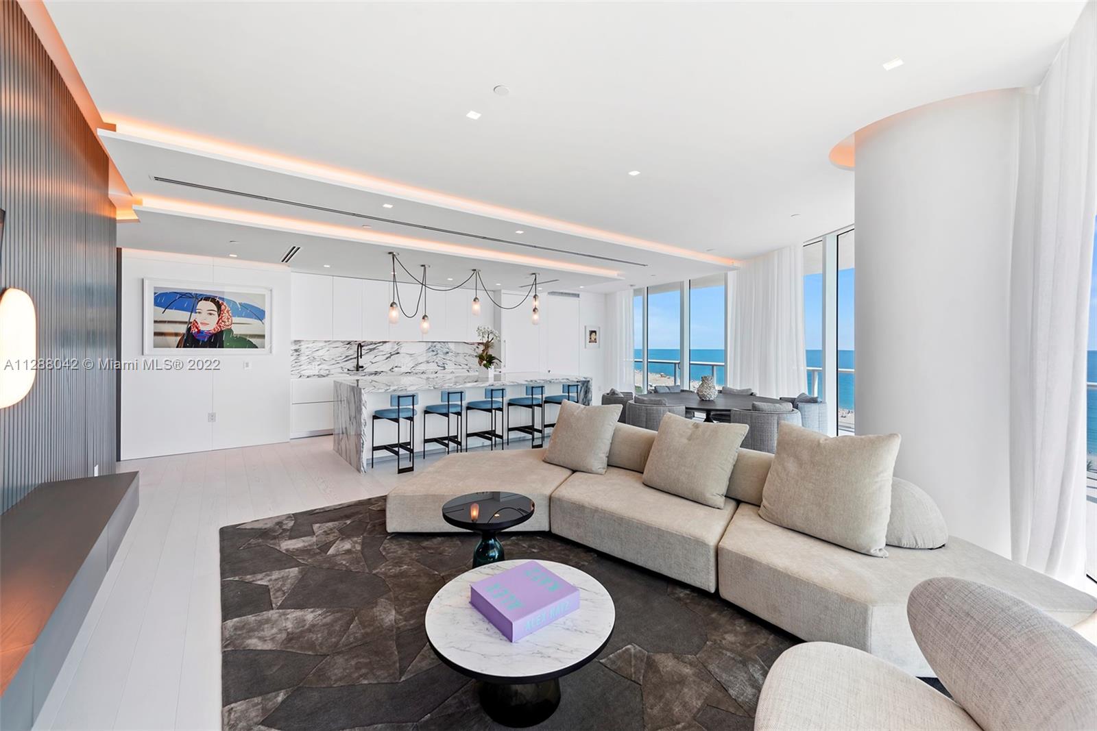 CONTINUUM ON SOUTH BEACH - Residential
