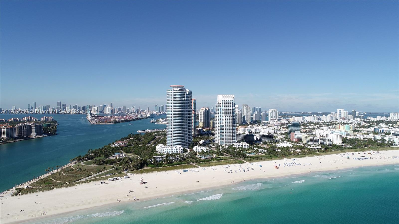 CONTINUUM ON SOUTH BEACH - Residential