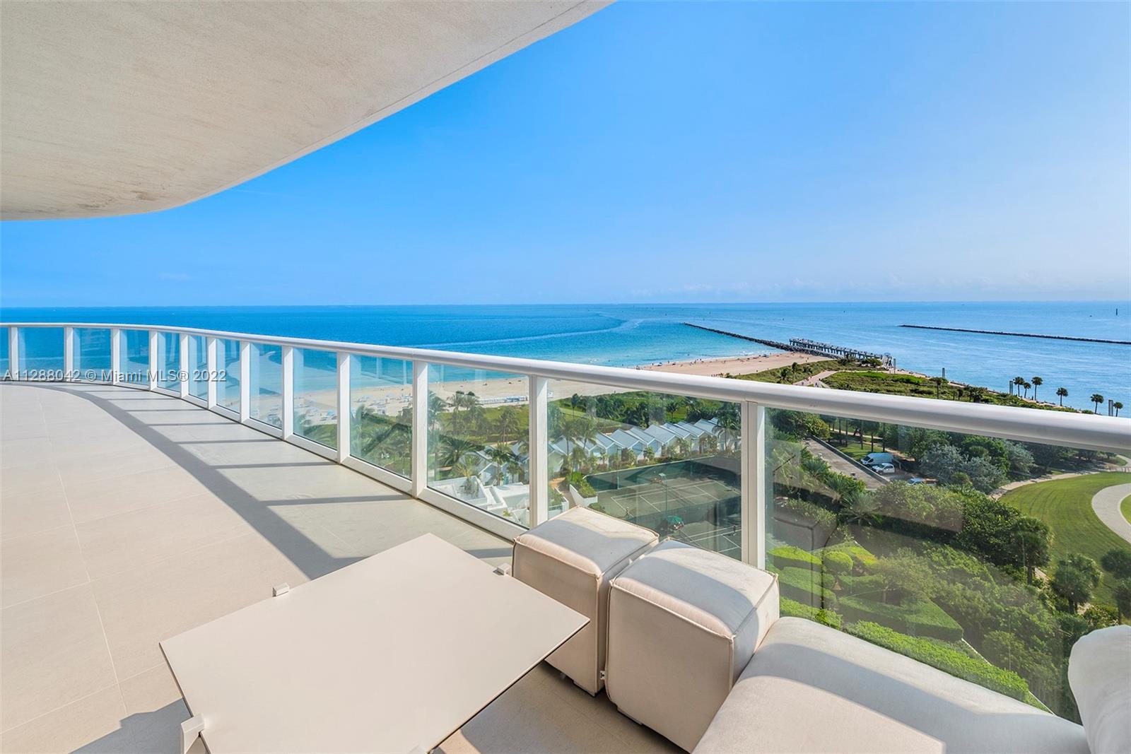 CONTINUUM ON SOUTH BEACH - Residential