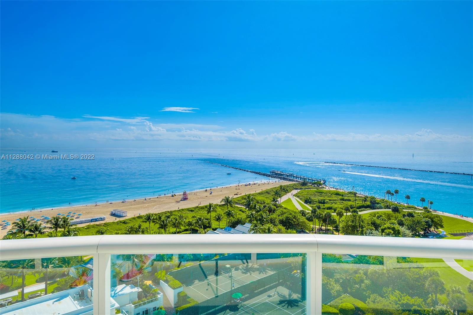 CONTINUUM ON SOUTH BEACH - Residential