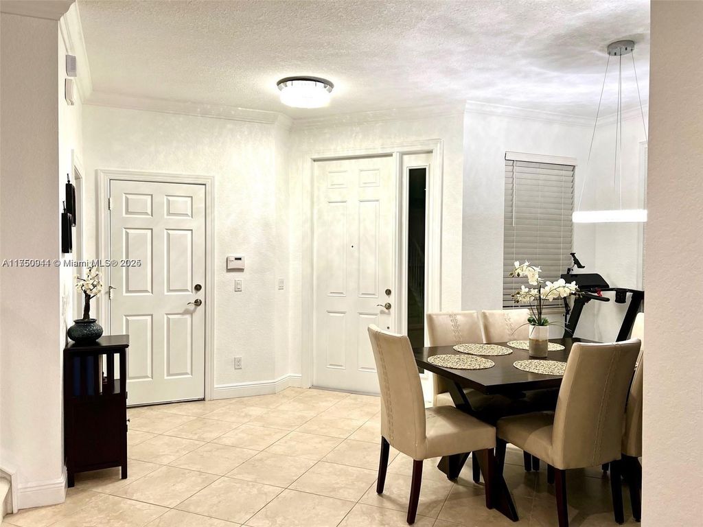 Photo of 5065 Dulce Ct #5065, Palm Beach Gardens, FL 33418 (MLS # A11750941)