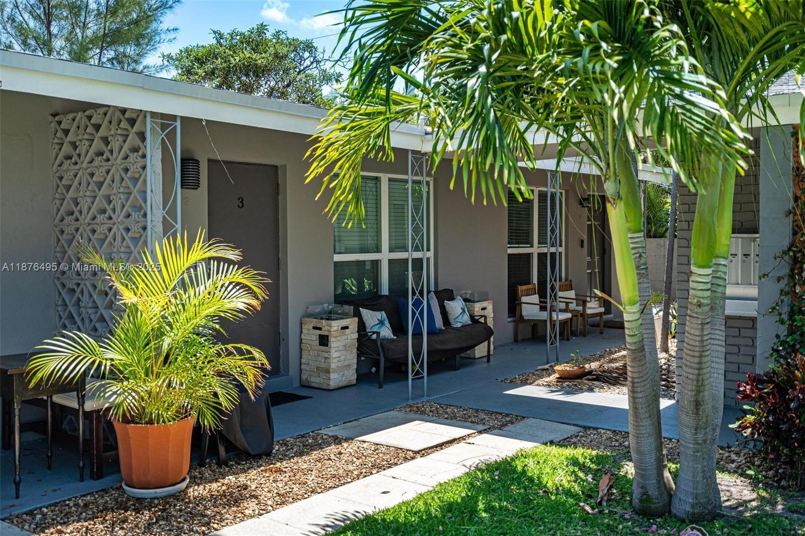 EDGEWATER ESTATES 1ST ADD - Residential Lease