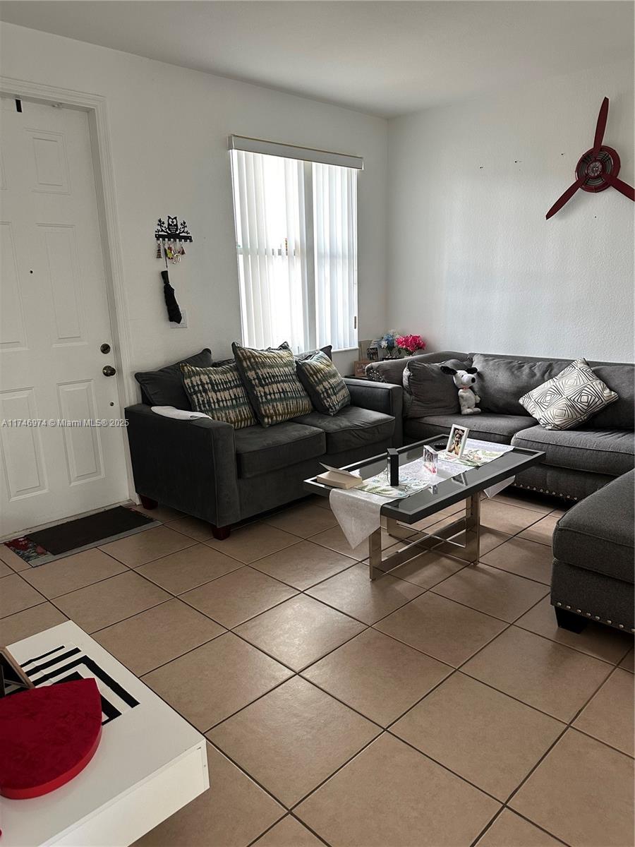 VILLAS DEL CAMPO SUB - Residential