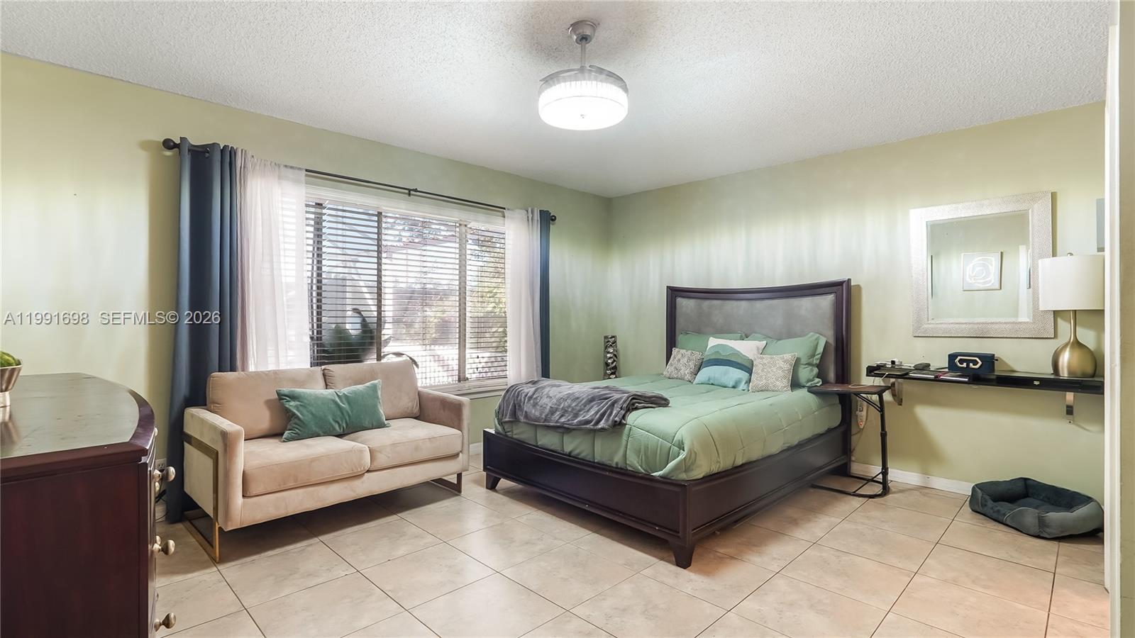 VILLAGES OF RENAISSANCE - Residential