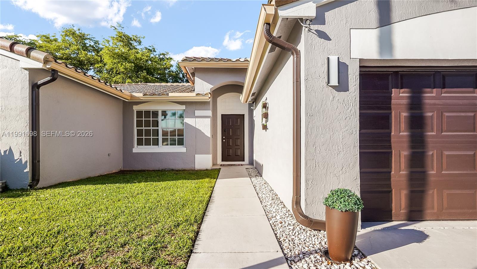 VILLAGES OF RENAISSANCE - Residential