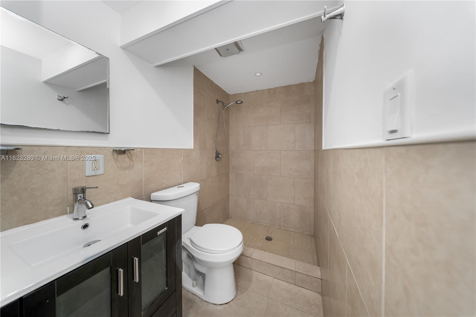 MYRTLE GROVE 1ST ADDN - Residential