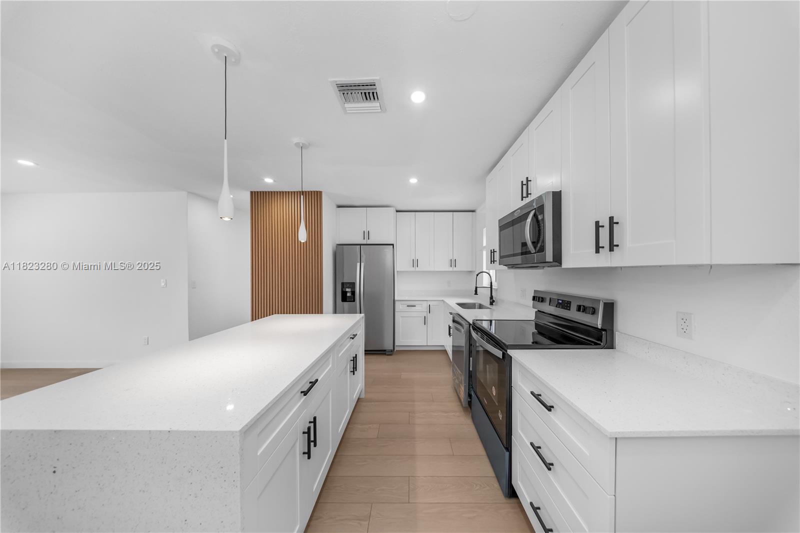 MYRTLE GROVE 1ST ADDN - Residential