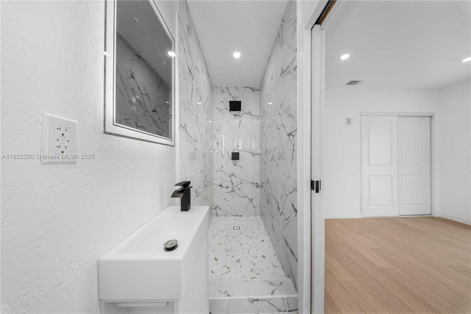 MYRTLE GROVE 1ST ADDN - Residential