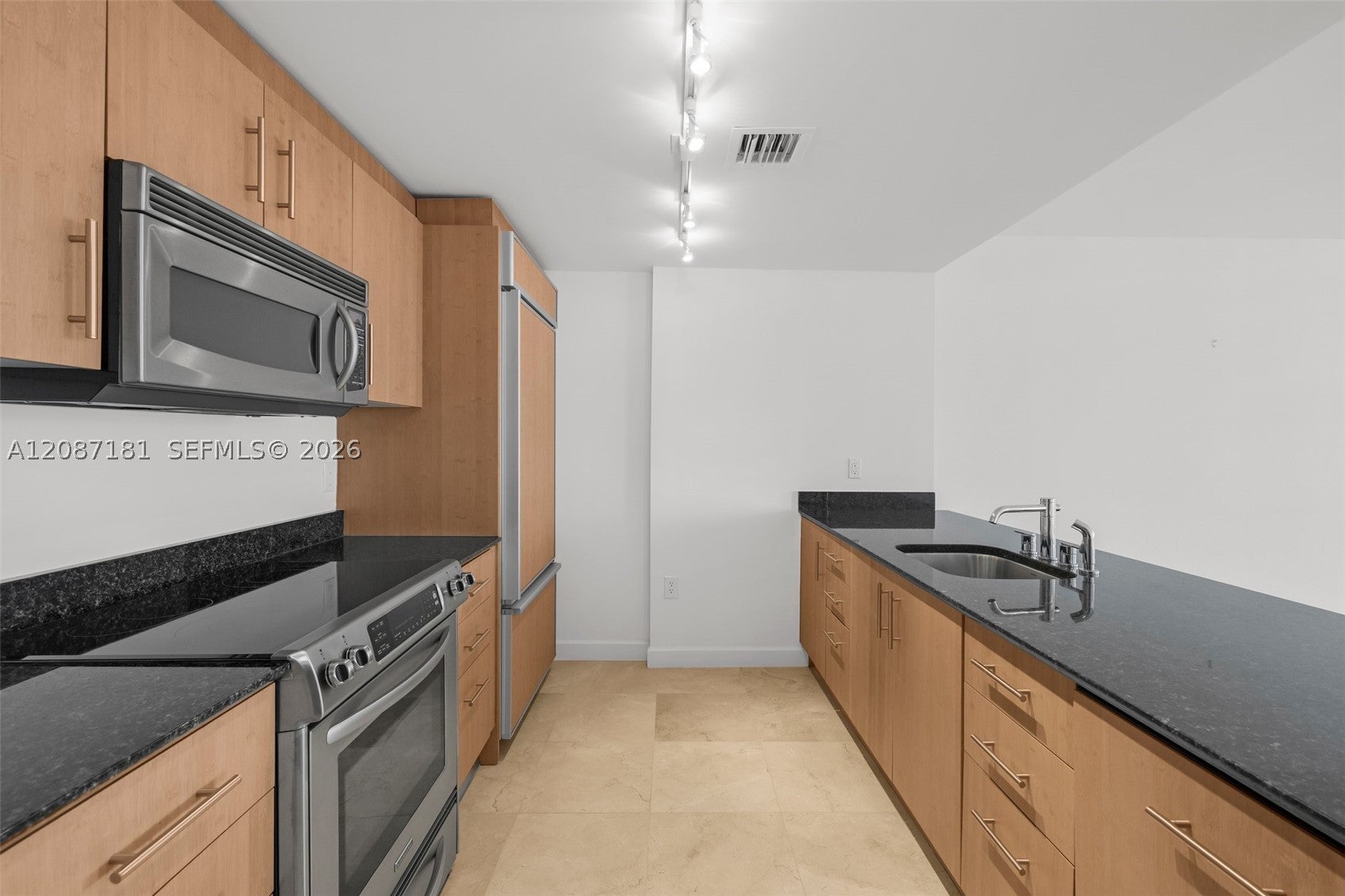 10275 Collins Ave 1511
