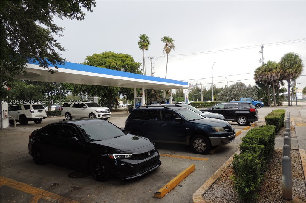 Photo of XYZ Taft St, Pembroke Pines, FL 33026 (MLS # A12068429)