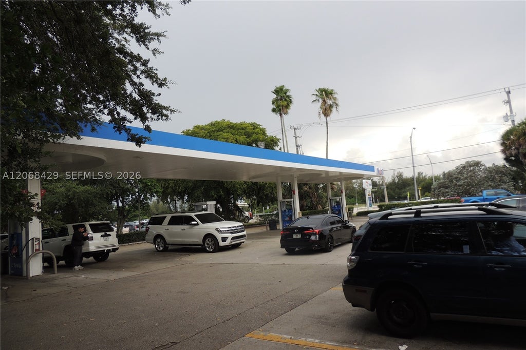 Photo of XYZ Taft St, Pembroke Pines, FL 33026 (MLS # A12068429)