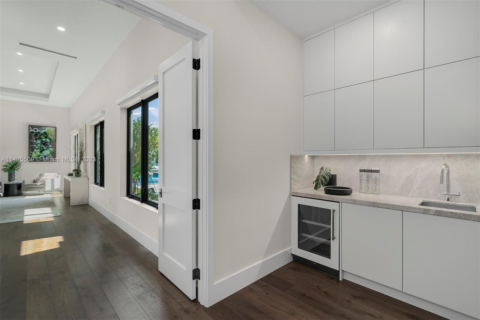 HELMS COUNTRY ESTATES RE- - Residential