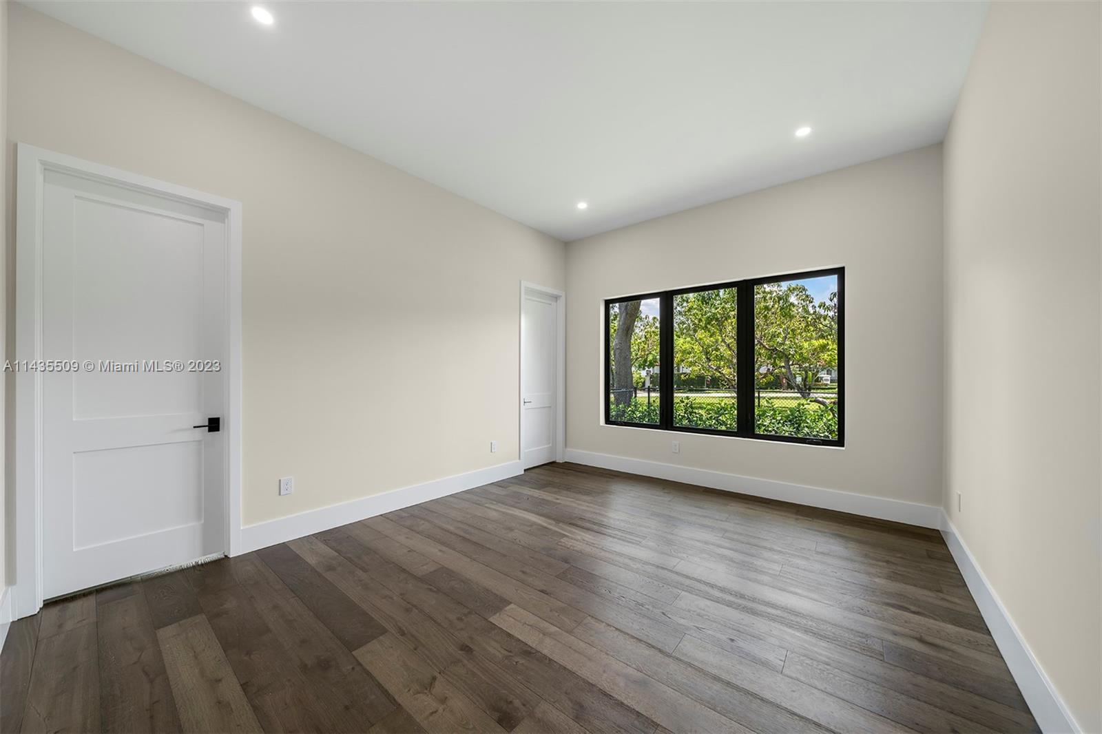 HELMS COUNTRY ESTATES RE- - Residential