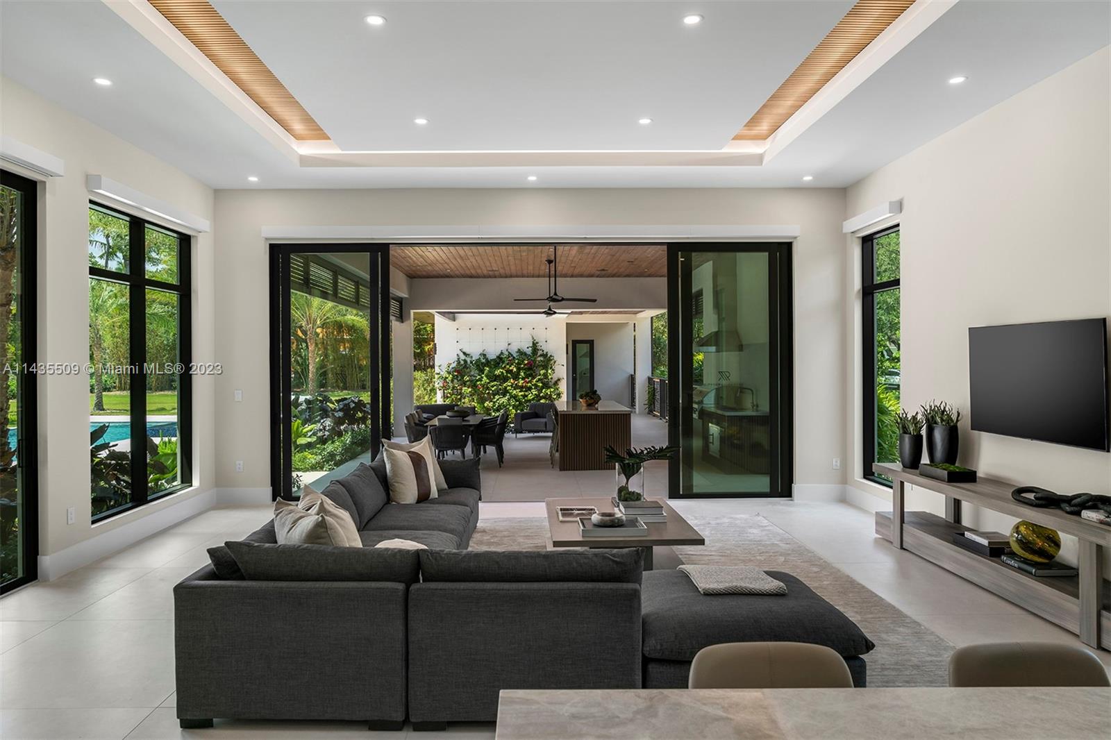 HELMS COUNTRY ESTATES RE- - Residential