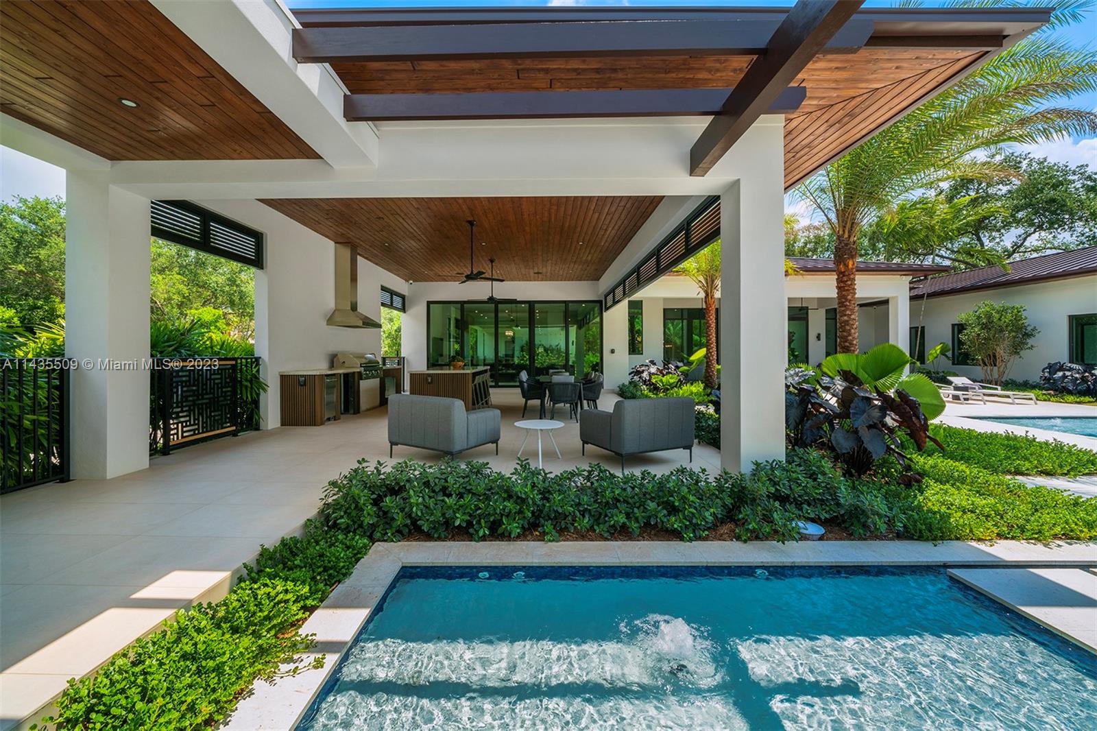 HELMS COUNTRY ESTATES RE- - Residential