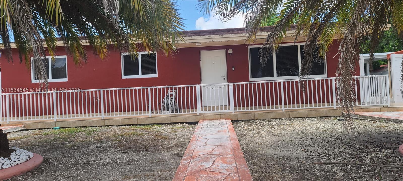 VERY SPACIOUS 3 BEDROOM 2 BATH OWNER MOTIVATED BRING ALL OFFER
