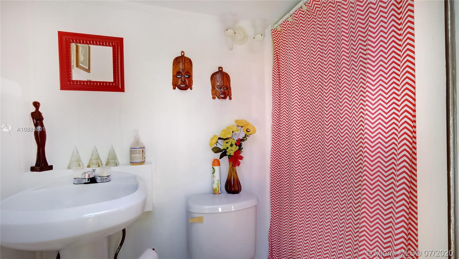 LAKES OF ACADIA UNIT 3 TH - Residential