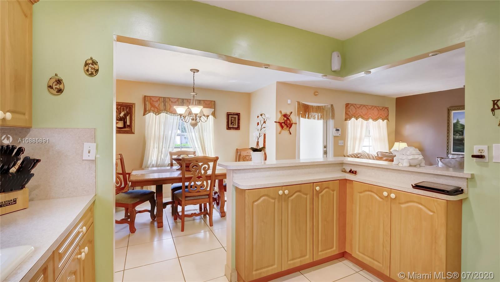 LAKES OF ACADIA UNIT 3 TH - Residential