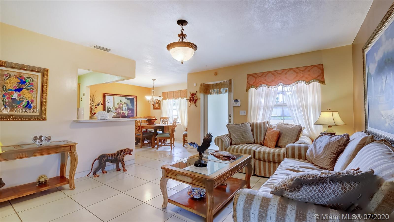 LAKES OF ACADIA UNIT 3 TH - Residential