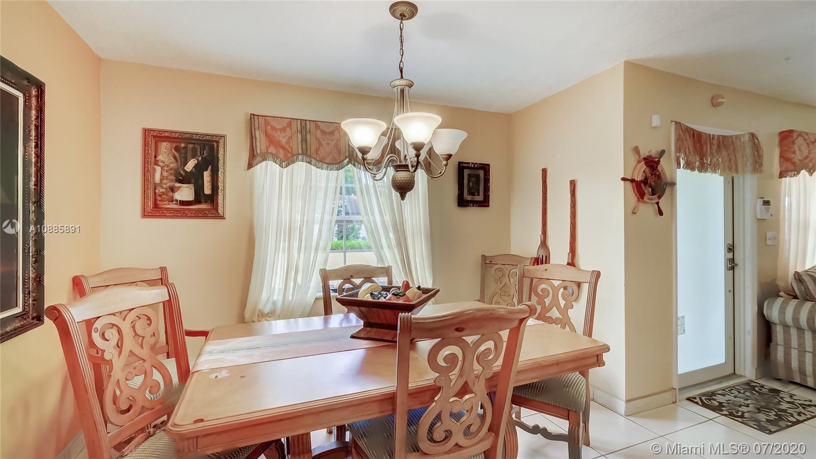 LAKES OF ACADIA UNIT 3 TH - Residential